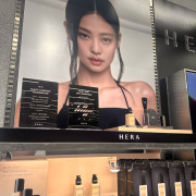 Hera Silky stay 24h longwear foundation 粉底液 21N1色（適合正常膚色）