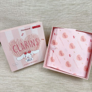 CLARINS x Cinnamoroll 透亮光感牛奶肌限定套裝​