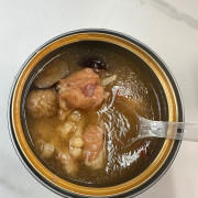 自熱鮮鱷魚湯 